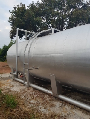 ขายถังน้ำมันมือสองสภาพใหม่ 90\%