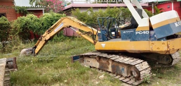 KOMATSU PC 40