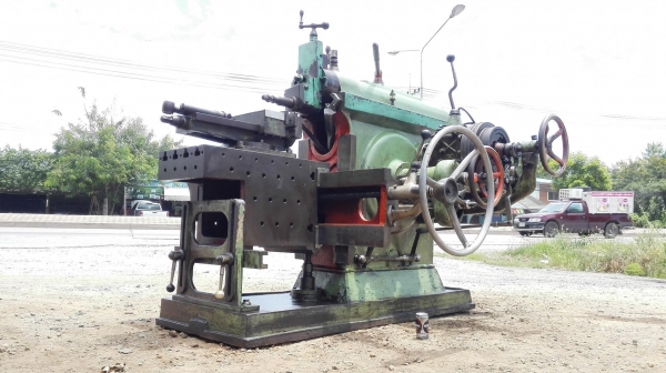 แท่นไสนอนใต้หวัน 20”แท่นรุ่นหนักมีฟีดเดินออโต้ อุปกรณ์ครบ ไฟ 380V พร้อมใช้ แท่นไสนอนใต้หวัน 20”แท่นรุ่นหนักมีฟีดเดินออโต้ อุปกรณ์ครบ ไฟ 380V พร้อมใช้