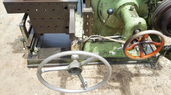 แท่นไสนอนใต้หวัน 20”แท่นรุ่นหนักมีฟีดเดินออโต้ อุปกรณ์ครบ ไฟ 380V พร้อมใช้ แท่นไสนอนใต้หวัน 20”แท่นรุ่นหนักมีฟีดเดินออโต้ อุปกรณ์ครบ ไฟ 380V พร้อมใช้