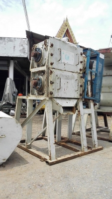 เครื่องโม่พลาสติก ขนาด 30 HP ใบมีดเล็บเสือ ยาว 60 cm ไฟ 380V เข้ามา 2 ตัว (ติดไม่หมุนขายตามสภาพ) เครื่องโม่พลาสติก ขนาด 30 HP ใบมีดเล็บเสือ ยาว 60 cm ไฟ 380V เข้ามา 2 ตัว (ติดไม่หมุนขายตามสภาพ)