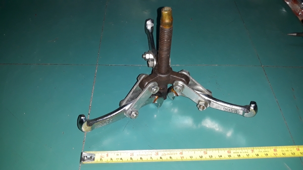 ขายสามขาถอดลูกปืนของใหม่ ขนาด3"TAPARIA Made in India.DROPFORGETSTEEL. ขายสามขาถอดลูกปืนของใหม่ ขนาด3"TAPARIA Made in India.DROPFORGETSTEEL.