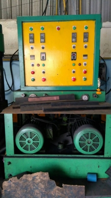 ขายเครื่องอัดยาง2หัวหน้าโต๊ะ24นิ้วพร้อมใช้