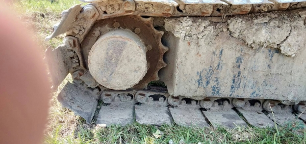 มี VDO ให้ชม.รถแบคโฮ KOMATSU PC40-5 ราคา 195000 มี VDO ให้ชม.รถแบคโฮ KOMATSU PC40-5 ราคา 195000