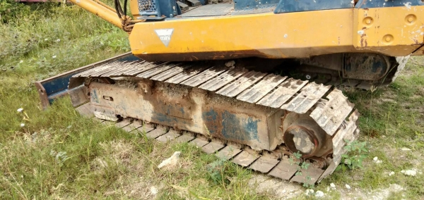 มี VDO ให้ชม.รถแบคโฮ KOMATSU PC40-5 ราคา 195000 มี VDO ให้ชม.รถแบคโฮ KOMATSU PC40-5 ราคา 195000