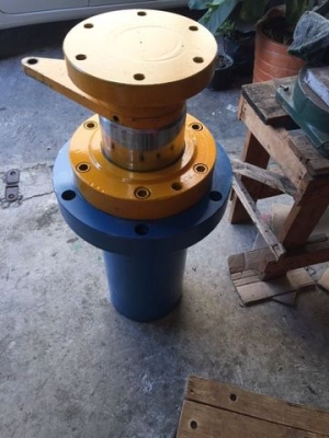 กระบอกไฮดรอลิค