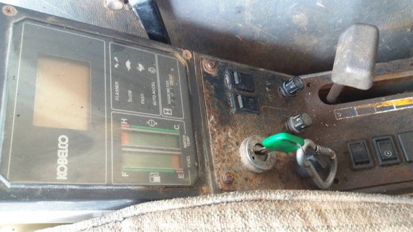 ขายรถขุดแบ็คโคSK120-3มาร์คทรี มีไลนแย็ค กระแทกช่วงล่างดี เอวแน่น เอกสารอินวอยซ์ เครื่องเดิม ขายรถขุดแบ็คโคSK120-3มาร์คทรี มีไลนแย็ค กระแทกช่วงล่างดี เอวแน่น เอกสารอินวอยซ์ เครื่องเดิม