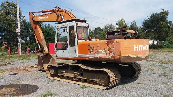 ขาย 435,000 HITACHI EX 200-1 เครื่องดี ISUZU 6BG ปั้มเดิมแรง เอวแน่น ช่วงล่างดี เล่มทะเบียน รถพร้อมใช้ รถอยู่ โคราช 090-772-3710 090-772-3708