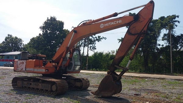 ขาย 435,000 HITACHI EX 200-1 เครื่องดี ISUZU 6BG ปั้มเดิมแรง เอวแน่น ช่วงล่างดี เล่มทะเบียน รถพร้อมใช้ รถอยู่ โคราช 090-772-3710 090-772-3708