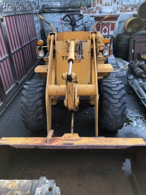 รถตักล้อยาง TOYOTA เอวอ่อน เก่าญี่ปุ่นแท้ ๆ สภาพดีมาก