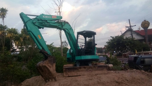 รถแบคโฮ KOBELCO SK65U รถแบคโฮ KOBELCO SK65U
