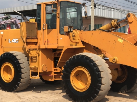 ขายรถตักล้อยาง TCM L40 แขนยาวพิเศษ นำเข้าเองจากญี่ปุ่น สภาพสวยพร้อมใช้ มีVDOการทำงานครับ ขายรถตักล้อยาง TCM L40 แขนยาวพิเศษ นำเข้าเองจากญี่ปุ่น สภาพสวยพร้อมใช้ มีVDOการทำงานครับ