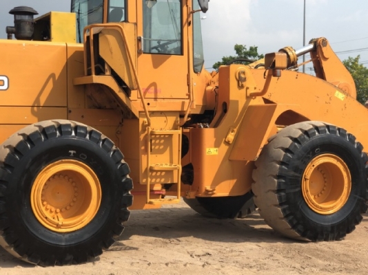 ขายรถตักล้อยาง TCM L40 แขนยาวพิเศษ นำเข้าเองจากญี่ปุ่น สภาพสวยพร้อมใช้ มีVDOการทำงานครับ ขายรถตักล้อยาง TCM L40 แขนยาวพิเศษ นำเข้าเองจากญี่ปุ่น สภาพสวยพร้อมใช้ มีVDOการทำงานครับ