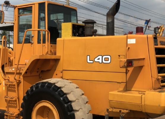 ขายรถตักล้อยาง TCM L40 แขนยาวพิเศษ นำเข้าเองจากญี่ปุ่น สภาพสวยพร้อมใช้ มีVDOการทำงานครับ ขายรถตักล้อยาง TCM L40 แขนยาวพิเศษ นำเข้าเองจากญี่ปุ่น สภาพสวยพร้อมใช้ มีVDOการทำงานครับ