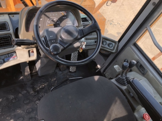 ขายรถตักล้อยาง TCM L40 แขนยาวพิเศษ นำเข้าเองจากญี่ปุ่น สภาพสวยพร้อมใช้ มีVDOการทำงานครับ ขายรถตักล้อยาง TCM L40 แขนยาวพิเศษ นำเข้าเองจากญี่ปุ่น สภาพสวยพร้อมใช้ มีVDOการทำงานครับ