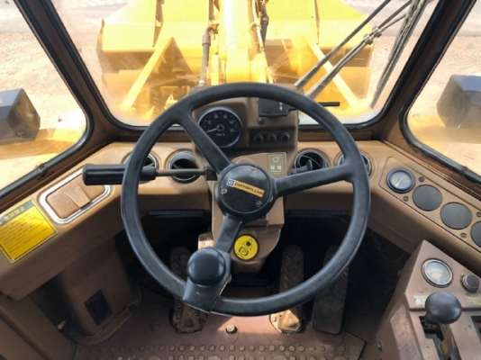 ขายรถตักล้อยาง CAT 936E นำเข้าเองจากญี่ปุ่น สภาพสวยพร้อมใช้ มีVDOการทำงานครับ