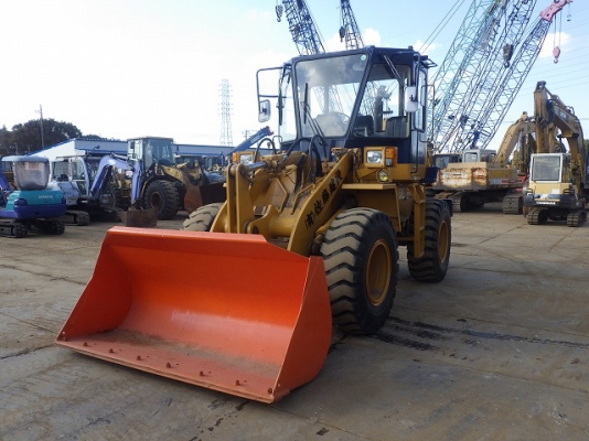 ขายรถตักล้อยาง KOMATSU WA200-1 นำเข้าเองจากญี่ปุ่น สภาพสวยพร้อมใช้ ถึงเร็วๆนี้ครับ ขายรถตักล้อยาง KOMATSU WA200-1 นำเข้าเองจากญี่ปุ่น สภาพสวยพร้อมใช้ ถึงเร็วๆนี้ครับ