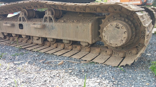 ขาย 435,000 HITACHI EX 200-1 เครื่องดี ISUZU 6BG ปั้มเดิมแรง เอวแน่น ช่วงล่างดี เล่มทะเบียน รถพร้อมใ