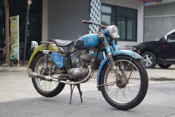 ร้าน วุฒิ นนบุรี ขาย Minsk K55 125cc. รถรัชเซีย