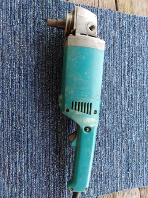 เครื่องขัดสี ขัดเงา ขนาด 7 นิ้ว makita 9287 sob แท้