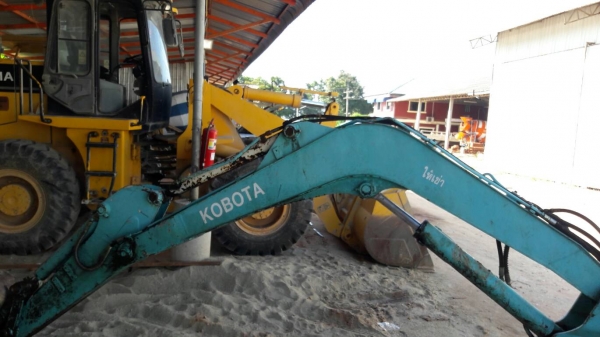 ขายแมคโครเล็ก  KUBOTA KX 030 เครื่องดี บูมอามสวย