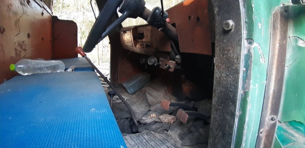 หน้ายาว สองเพลา เครื่องEH7OO สโลกลางอินเตอร์ ภาษีเต็ม เอกสารพร้อมโอน ราคา  250,000 บาท