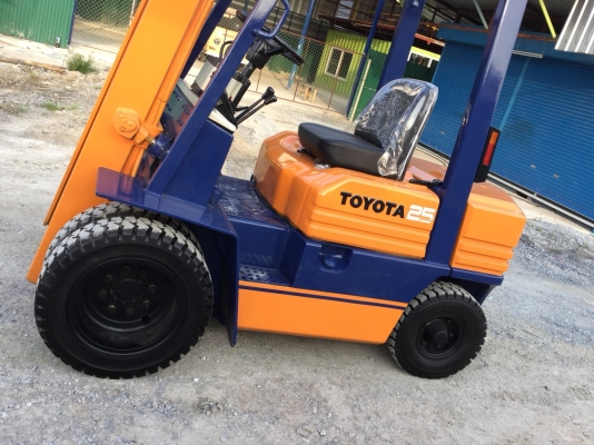 เอส อาร์ โฟรคลิฟท์ ขาย โตโยต้า รุ่น 5 ดีเซล