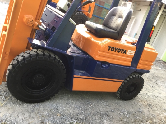 เอส อาร์ โฟรคลิฟท์ ขาย โตโยต้า รุ่น 5 ดีเซล