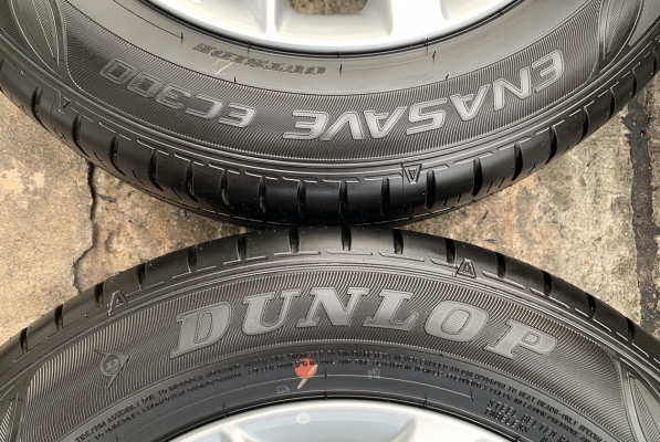 ล้อแม็กป้ายแดง 4รู100 Nissan Note,Almera ,March ขอบ 15 พร้อมยางป้ายแดง Dunlop 185-65-15 ปี 18 สวยกริ๊บๆ