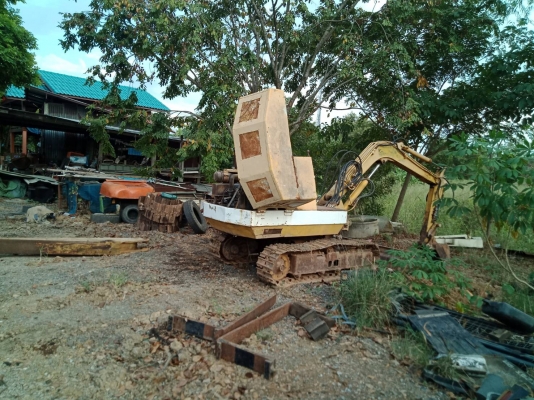 ขาย มิตชู  PC 30 -1 รถใช้งานได้ดี  มีลายกระแทก  ราคา  100,000 บาท