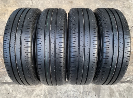 ล้อแม็กป้ายแดง Mazda 2 ขอบ 15 สีดำ พร้อมยางใหม่ป้ายแดง Dunlop 185-65-15 ปลายปี 18 สวยกริ๊บ เส้นสีชัด