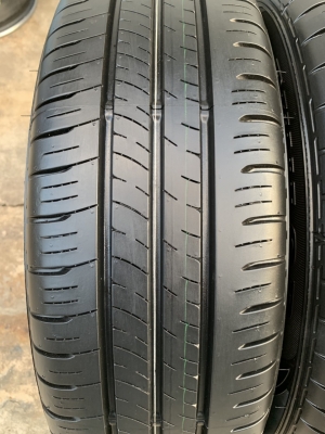 ล้อแม็กป้ายแดง Mazda 2 ขอบ 15 สีดำ พร้อมยางใหม่ป้ายแดง Dunlop 185-65-15 ปลายปี 18 สวยกริ๊บ เส้นสีชัด