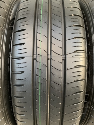 ล้อแม็กป้ายแดง Mazda 2 ขอบ 15 สีดำ พร้อมยางใหม่ป้ายแดง Dunlop 185-65-15 ปลายปี 18 สวยกริ๊บ เส้นสีชัด