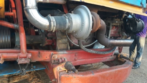 ขายด่วน ศักดิ์พัฒนา KM พร้อมใช้งาน เครื่อง ISUZU 6HH1 ปั๊ม 23 แรงดีทำงานได้เร็ว ช่วงล่างตัวเดินโม่ โซ่ 43 ข้อ พร้อมทำงานได้เลย ราคาต่อรองได้ครับ ขายด่วน ศักดิ์พัฒนา KM พร้อมใช้งาน เครื่อง ISUZU 6HH1 ปั๊ม 23 แรงดีทำงานได้เร็ว ช่วงล่างตัวเดินโม่ โซ่ 43 ข้อ พร้อมทำงานได้เลย ราคาต่อรองได้ครับ