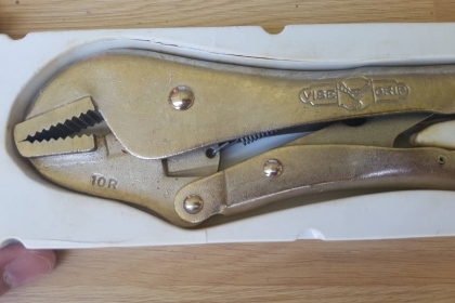 ขายคีมล็อกVISE GIRP 10R MADE IN USA. รุ่นกล่องแดง ขายคีมล็อกVISE GIRP 10R MADE IN USA. รุ่นกล่องแดง