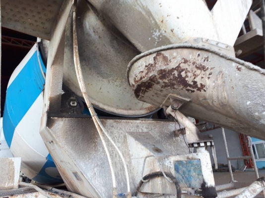 ขายโม่ปูน 10 ล้อ  ใช้งานน้อย สภาพดี พร้อมใช้งาน