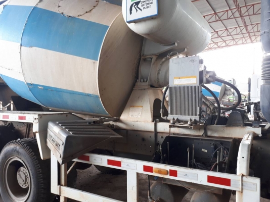 ขายโม่ปูน 10 ล้อ  ใช้งานน้อย สภาพดี พร้อมใช้งาน