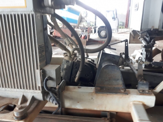 ขายโม่ปูน 10 ล้อ  ใช้งานน้อย สภาพดี พร้อมใช้งาน