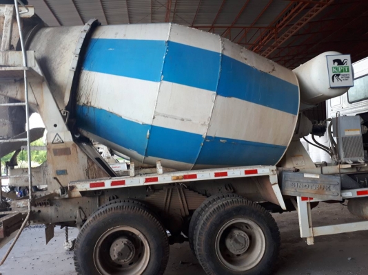 ขายโม่ปูน 10 ล้อ  ใช้งานน้อย สภาพดี พร้อมใช้งาน