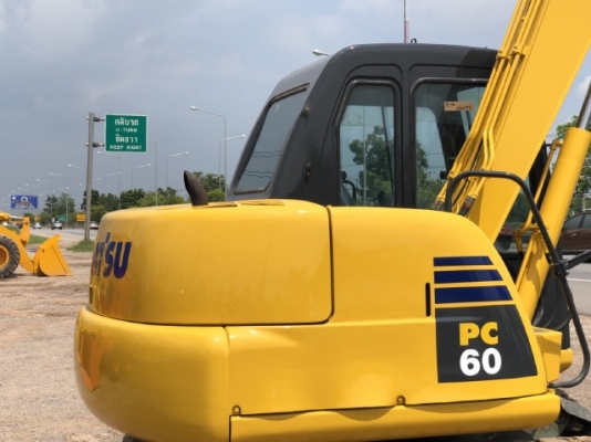 ขายรถขุด KOMATSU PC60-7 นำเข้าเองจากญี่ปุ่น สภาพสวยพร้อมใช้ มีVDOการทำงานครับ
