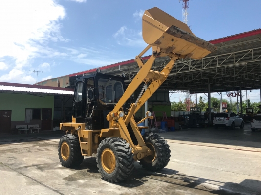 ขายรถตักKOMATSUรุ่น507นำเข้าญี่ปุ่นไม่เคยใช้งานในไทย เอวอ่อน  เครื่องดีเซล4สูบ สภาพดีพร้อมใช้งานขาย490000 081-8302909 จิรโรจน์ Line  :  jiraroj2909