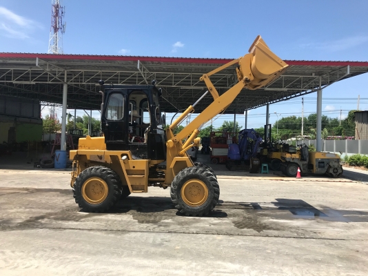 ขายรถตักKOMATSUรุ่น507นำเข้าญี่ปุ่นไม่เคยใช้งานในไทย เอวอ่อน  เครื่องดีเซล4สูบ สภาพดีพร้อมใช้งานขาย490000 081-8302909 จิรโรจน์ Line  :  jiraroj2909