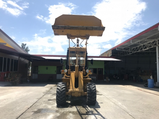 ขายรถตักKOMATSUรุ่น507นำเข้าญี่ปุ่นไม่เคยใช้งานในไทย เอวอ่อน  เครื่องดีเซล4สูบ สภาพดีพร้อมใช้งานขาย490000 081-8302909 จิรโรจน์ Line  :  jiraroj2909