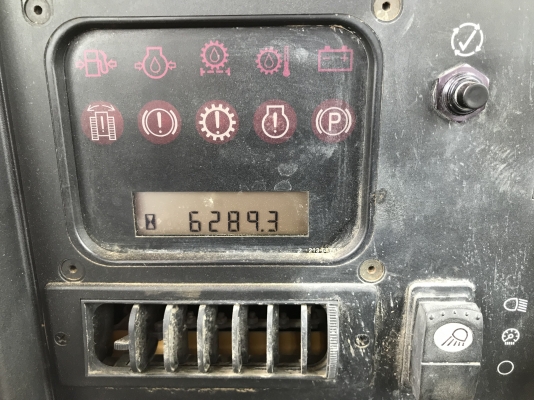 CAT D6N นำเข้าตรงจากญี่ปุ่น สภาพสวย ราคาไม่แพงครับ