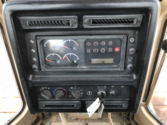 CAT D6M นำเข้าตรงจากญี่ปุ่น รถสวยสภาพดี ราคาไม่แพงครับ CAT D6M นำเข้าตรงจากญี่ปุ่น รถสวยสภาพดี ราคาไม่แพงครับ