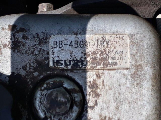 KOBELCO SK135SR-1ES # YY04-08246 มือสองญี่ปุ่น