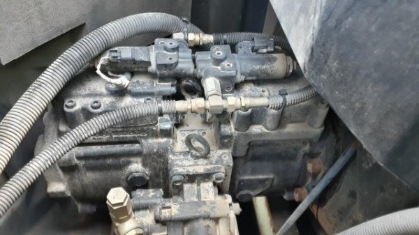 KOBELCO SK135SR-1ES # YY04-08259 มือสองญี่ปุ่น KOBELCO SK135SR-1ES # YY04-08259 มือสองญี่ปุ่น