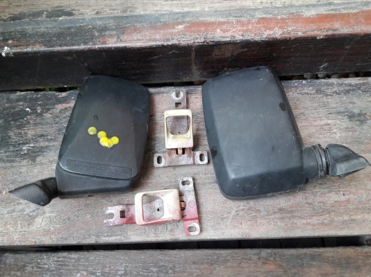 ขายกระจกมองข้าง Toyota Rn 30 ขายกระจกมองข้าง Toyota Rn 30