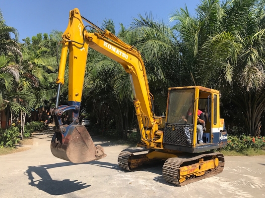 ขายแบคโฮ KOMATSU PC60-5(ปั้มนิ้ว) ครบๆ สวยเดิมจากญี่ปุ่น ทำงานสมบูรณ์ทุกระบบ รับรองไม่ผิดหวัง 385,000 เท่านั้น!!