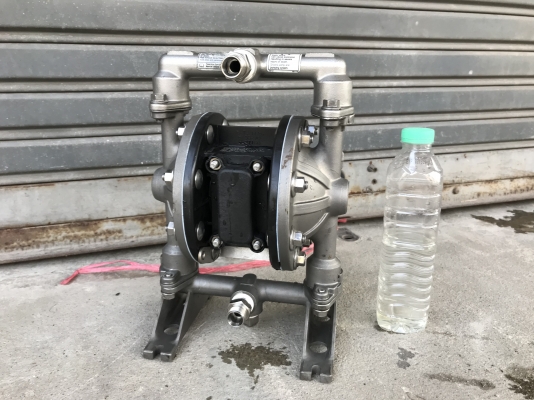 ขายปั๊มไดอะแฟรม วัสดุสแตนเลส ARO made in USA. สภาพสวยมาก ดูดแรง พร้อมใช้งาน ราคาตัวละ 3,800 บาท